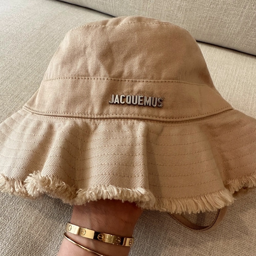 Jacquemus bucket hat